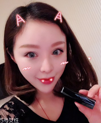 撞色妝怎么化好看 簡單撞色妝圖解教程 撞色妝怎么化好看 簡單撞色妝圖解教程