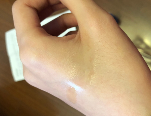 單方精油可以直接涂臉上嗎？哪些單方精油可以直接涂抹