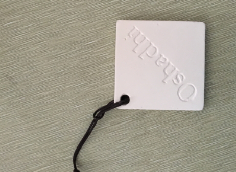 復(fù)方精油可以用在臉上嗎？復(fù)方精油怎么用在臉上