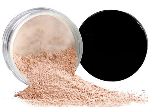 怎么撲蜜粉才能均勻又服貼 蜜粉的三個(gè)使用技巧 怎么撲蜜粉才能均勻又服貼 蜜粉的三個(gè)使用技巧