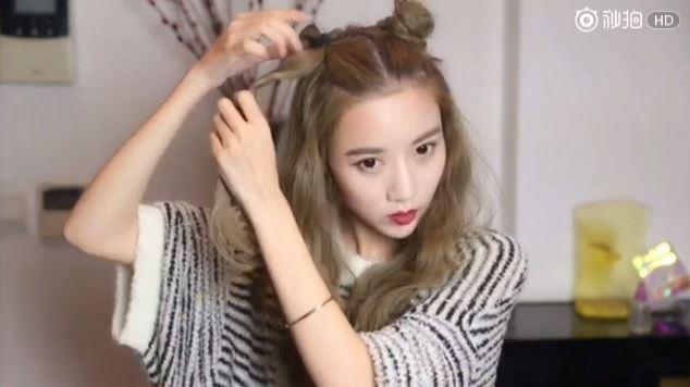 減齡雙丸子頭扎法步驟圖解 減齡雙丸子頭扎法步驟圖解