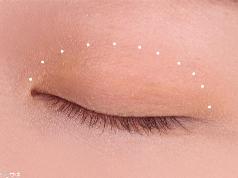 撞色妝怎么化好看 簡單撞色妝圖解教程 撞色妝怎么化好看 簡單撞色妝圖解教程