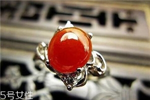 紅翡翠價格一般多少？紅翡翠的市場價值