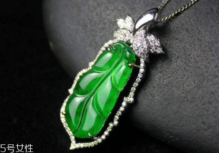 翡翠葉子價(jià)格是多少？翡翠葉子一般多少錢(qián)