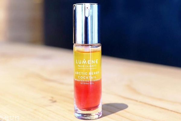 lumene雞尾酒精華油怎么用？能單獨用嗎？