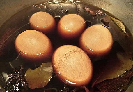 龍井可以煮茶葉蛋嗎 龍井茶煮茶葉蛋方法 龍井可以煮茶葉蛋嗎 龍井茶煮茶葉蛋方法