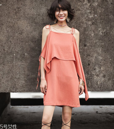 吊帶裙適合什么身材？吊帶裙穿搭圖片