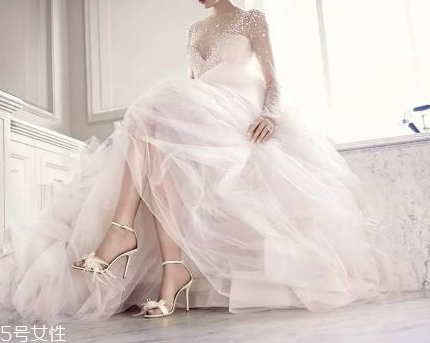 婚鞋只能穿一次嗎？婚鞋結(jié)婚后不能穿了嗎