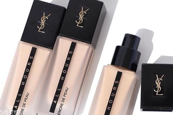 ysl恒久無暇粉底液適合油皮嗎？是無油粉底嗎？