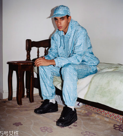 supreme與lacoste2018春夏聯名在哪買_有哪些款式 supreme與lacoste2018春夏聯名在哪買_有哪些款式