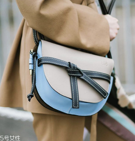 loewe gate bag多少錢？羅意威18新款馬鞍包價格
