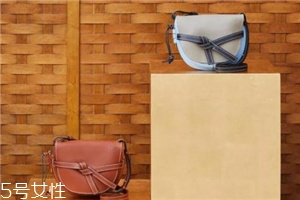 loewe gate bag尺寸多大？羅意威18新款馬鞍包有幾種尺寸