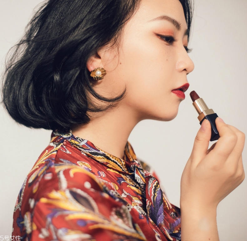 Instagram上火過(guò)哪些化妝品 ins熱潮彩妝單品盤點(diǎn) Instagram上火過(guò)哪些化妝品 ins熱潮彩妝單品盤點(diǎn)