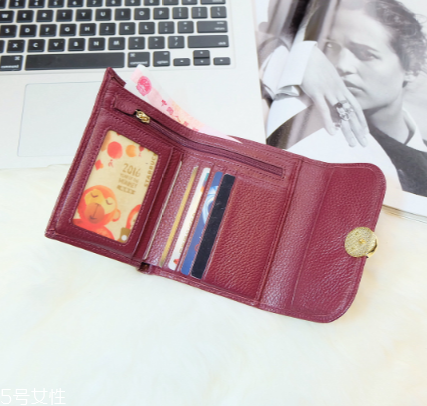 錢包可以用藍(lán)色嗎？藍(lán)色錢包好嗎