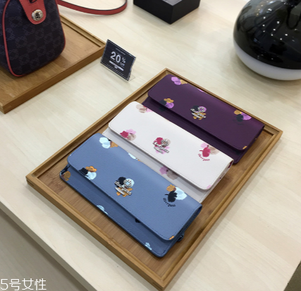 錢包是長款好還是短款好？錢包長款和短款的區(qū)別