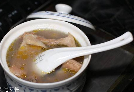 榴蓮燉雞用殼還是肉 榴蓮燉雞用什么榴蓮 榴蓮燉雞用殼還是肉 榴蓮燉雞用什么榴蓮