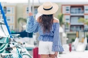 一字肩衣服配什么褲子？一字肩上衣搭配褲子圖片