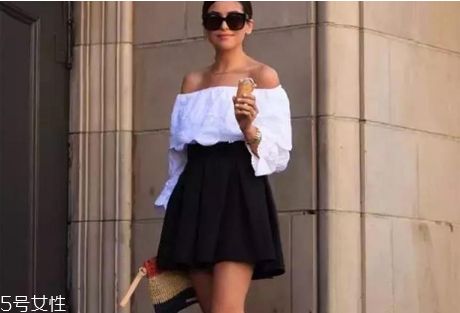 一字肩衣服配什么褲子？一字肩上衣搭配褲子圖片