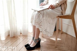 矮個子穿什么鞋子顯高？顯腿長的鞋子款式推薦