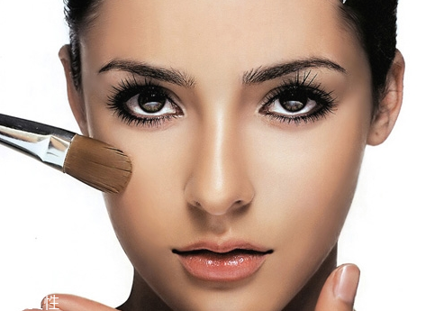 粉底不服帖怎么辦 粉底不吸收的完美底妝訣竅 粉底不服帖怎么辦 粉底不吸收的完美底妝訣竅
