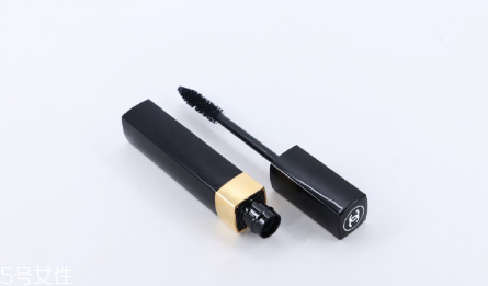 香奈兒唇頰露多少錢 香奈兒全新coco柔霧唇頰露色號試色 香奈兒唇頰露多少錢 香奈兒全新coco柔霧唇頰露色號試色