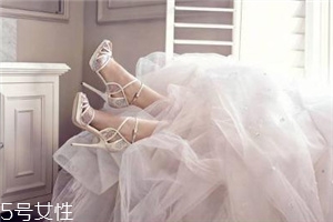 婚鞋可以借別人穿嗎？婚鞋借人的講究