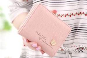 錢包上有劃痕怎么辦？錢包上劃痕消除方法