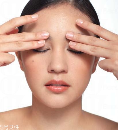 熊貓眼怎么消退 去除熊貓眼4大技巧 熊貓眼怎么消退 去除熊貓眼4大技巧