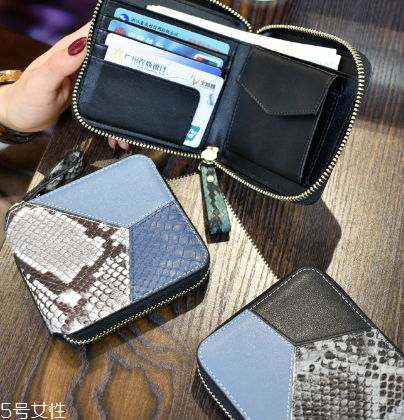 錢包皺了怎么辦？錢包皺了恢復(fù)方法