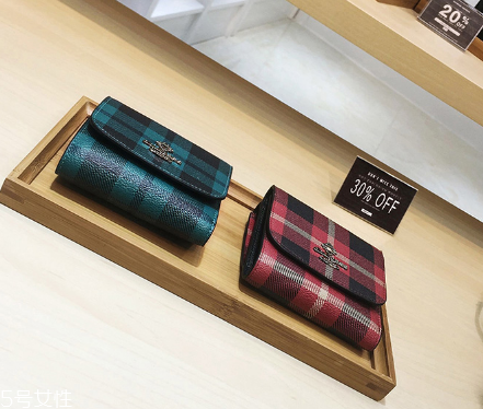 錢(qián)包需要經(jīng)常換嗎？錢(qián)包更換的時(shí)間間隔