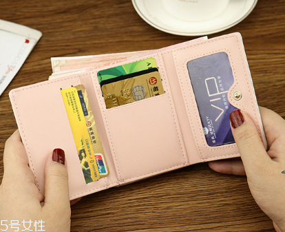 錢包拉鏈不好拉怎么辦？錢包拉鏈拉不上解決方法