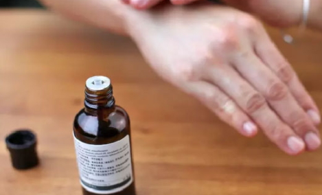 依蘭精油可以豐胸嗎？依蘭精油怎么豐胸