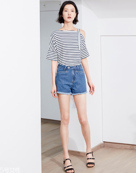 肩膀不好看穿什么衣服？適合肩型不好的穿搭推薦