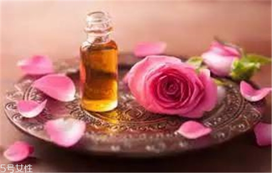 精油用在護(hù)膚哪一步 精油護(hù)膚的好處