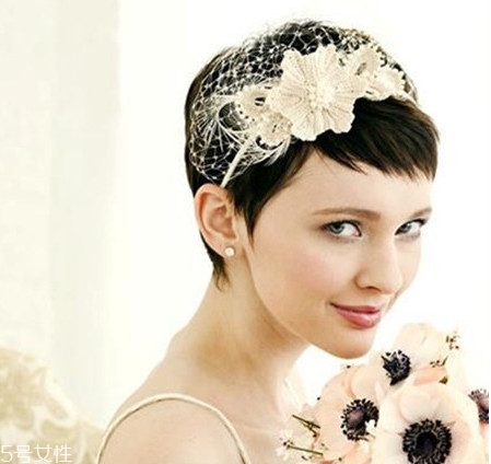 2018新娘短發(fā)發(fā)型 2018短發(fā)新娘發(fā)型圖片 2018新娘短發(fā)發(fā)型 2018短發(fā)新娘發(fā)型圖片
