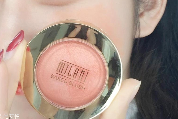 米蘭妮腮紅春夏推薦色號 milani5號luminoso上臉圖 米蘭妮腮紅春夏推薦色號 milani5號luminoso上臉圖