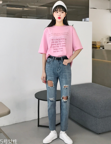 寬松t恤配什么褲子？寬松t恤搭配褲子圖片