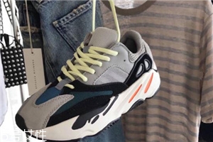 yeezy 700偏碼嗎？yeezy 700碼數(shù)正常嗎