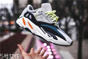 yeezy 700真假對(duì)比 yeezy 700真假鑒定 yeezy 700真假對(duì)比 yeezy 700真假鑒定