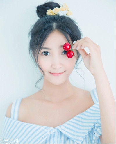 夏天扎什么頭發(fā)最涼快 22款夏日清涼編發(fā) 夏天扎什么頭發(fā)最涼快 22款夏日清涼編發(fā)