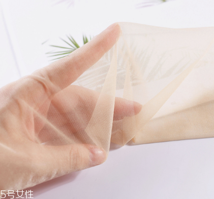 絲襪什么材質(zhì)的好？絲襪材質(zhì)對(duì)比