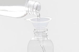 分裝瓶怎么裝？粉底液怎么裝入分裝瓶