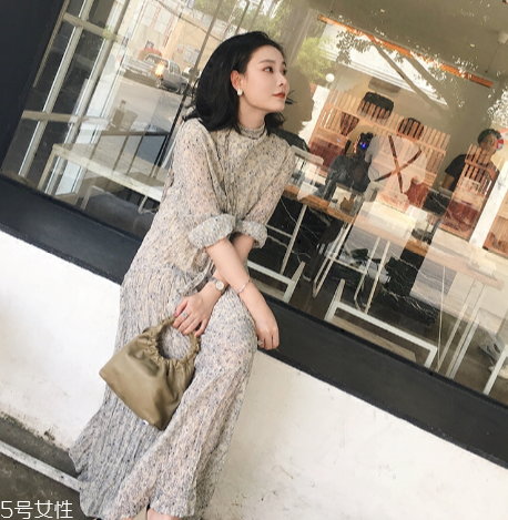 拍照穿什么衣服好看？最適合拍照的衣服推薦