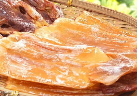 墨魚干白色的能吃嗎 墨魚干外面白色的是什么 墨魚干白色的能吃嗎 墨魚干外面白色的是什么