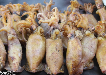 墨魚干可以放冰箱嗎 墨魚干保存方法 墨魚干可以放冰箱嗎 墨魚干保存方法