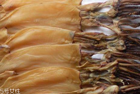 墨魚干可以放冰箱嗎 墨魚干保存方法 墨魚干可以放冰箱嗎 墨魚干保存方法