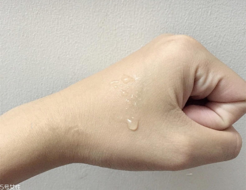 lush茶樹(shù)爽膚水適合什么膚質(zhì) lush茶樹(shù)爽膚水適宜人群 lush茶樹(shù)爽膚水適合什么膚質(zhì) lush茶樹(shù)爽膚水適宜人群