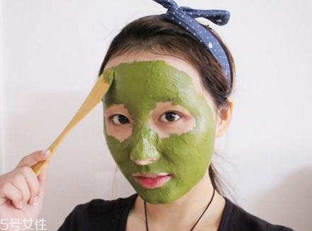 泥狀面膜適合什么膚質(zhì) 使用泥狀面膜的注意事項