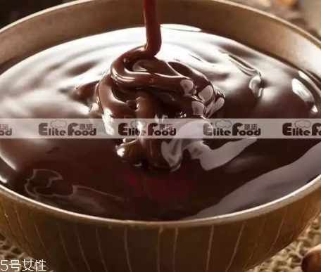 巧克力糖漿怎么做？巧克力糖漿可以做什么？