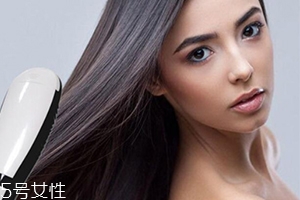 直發(fā)梳怎么用？直發(fā)梳使用步驟